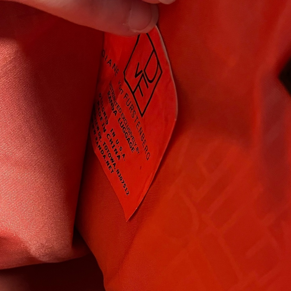 Diane von Furstenberg weekender - Picture 7 of 12
